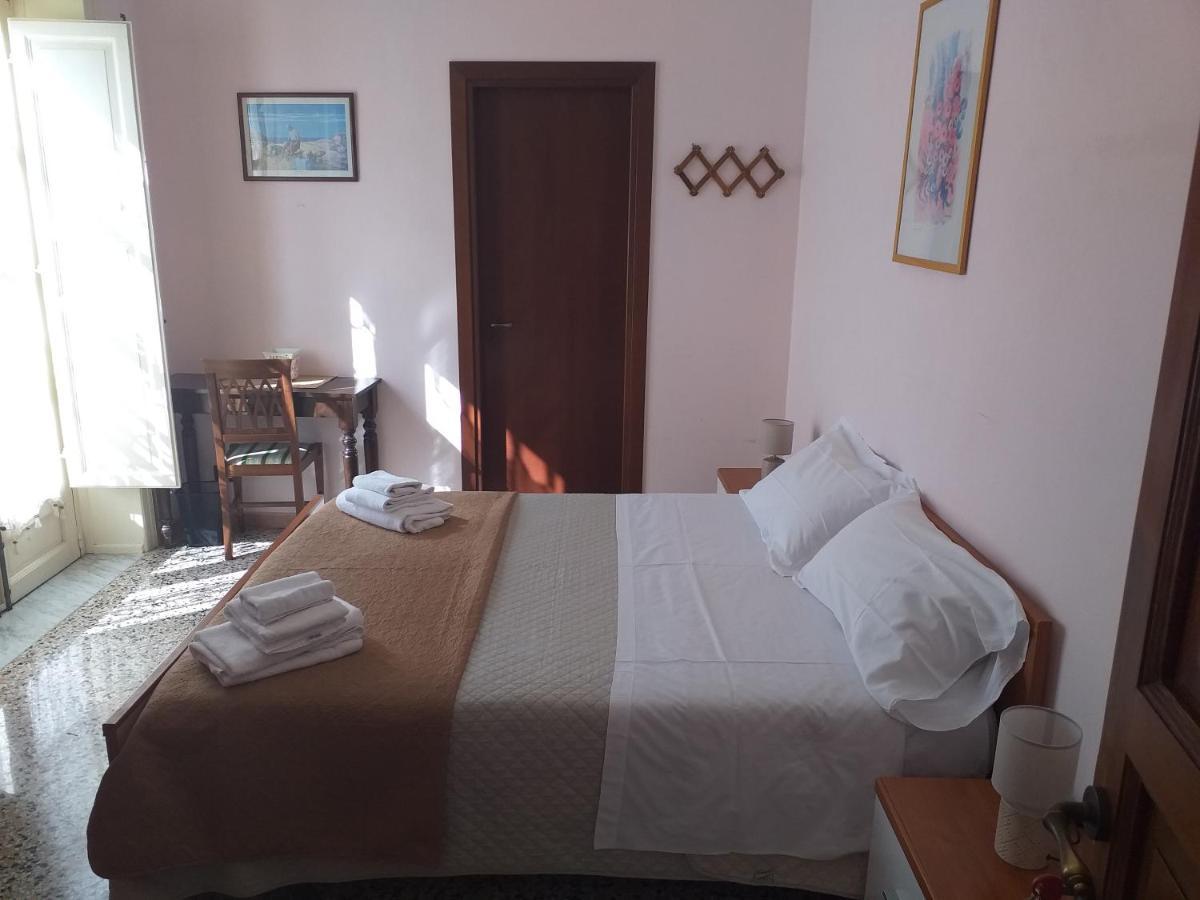 B&B Batara - "La Terrazza Del Centro" Agrigento Ngoại thất bức ảnh